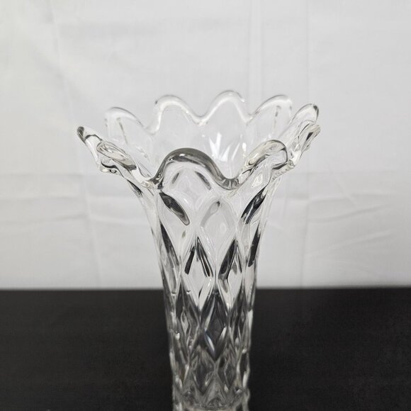 Vintage Clear Pressed Glass Trumpet Vase Scalloped Ruffle Rim Elegant Decor - Picture 3 of 8